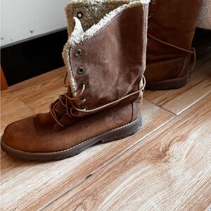 Timberland Brown Shearling-Lined Boots